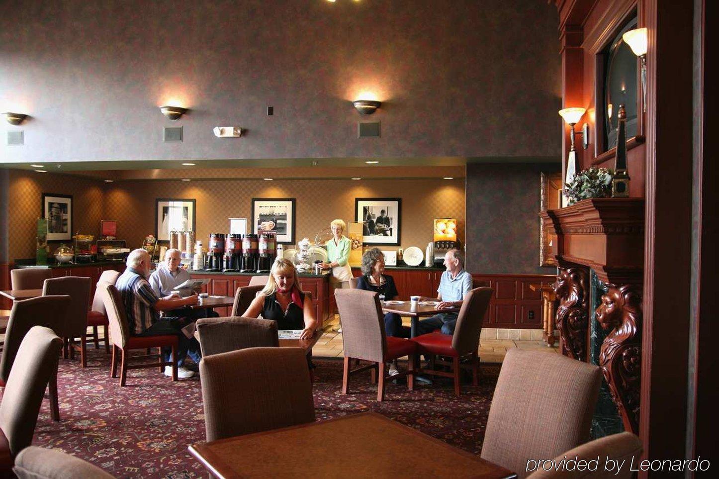 Hampton Inn & Suites Scottsburg Restaurant photo